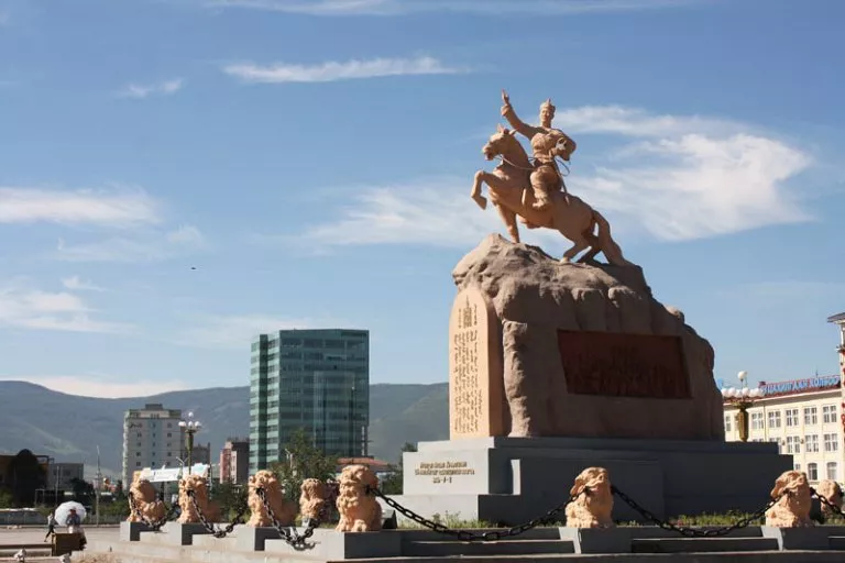 Главные достопримечательности Монголии - Площадь Чингисхана