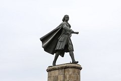 Статуя Петра Первого в Липецке