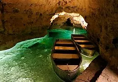 Подземное озеро и пещера Таваш