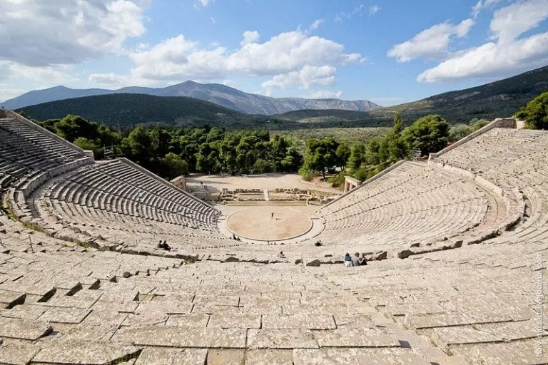 Главные достопримечательности Греции - Театр Эпидавра