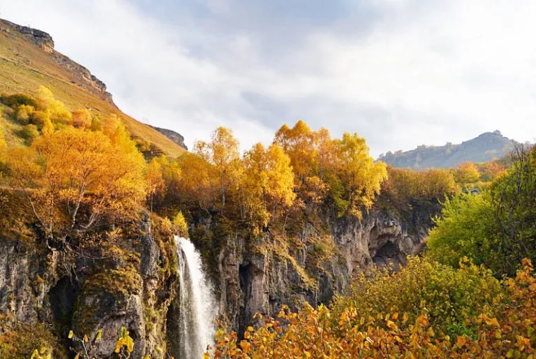 Главные достопримечательности Кисловодска - Медовые водопады