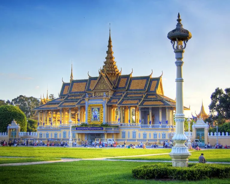 Главные достопримечательности Пномпени - Королевский дворец в Пномпене