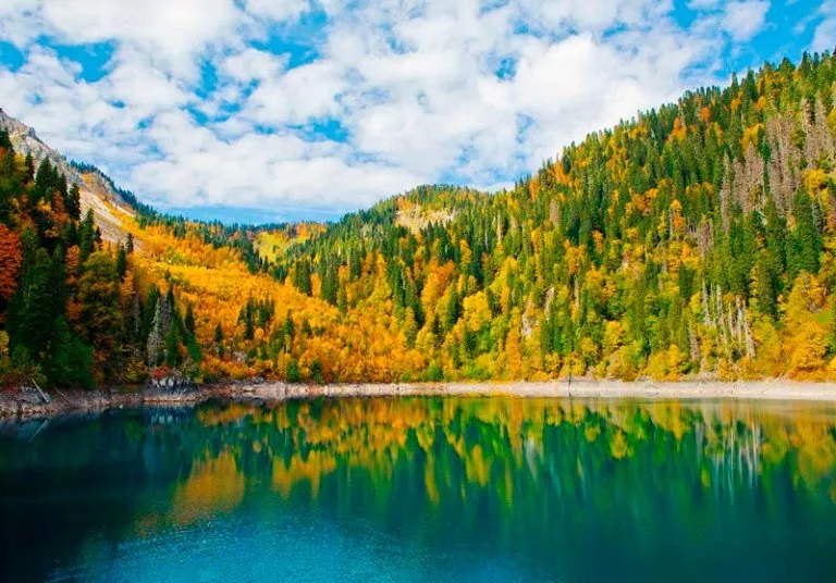 Главные достопримечательности Абхазии - Озеро Рица
