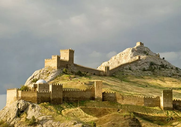Главные достопримечательности Судака - Генуэзская крепость
