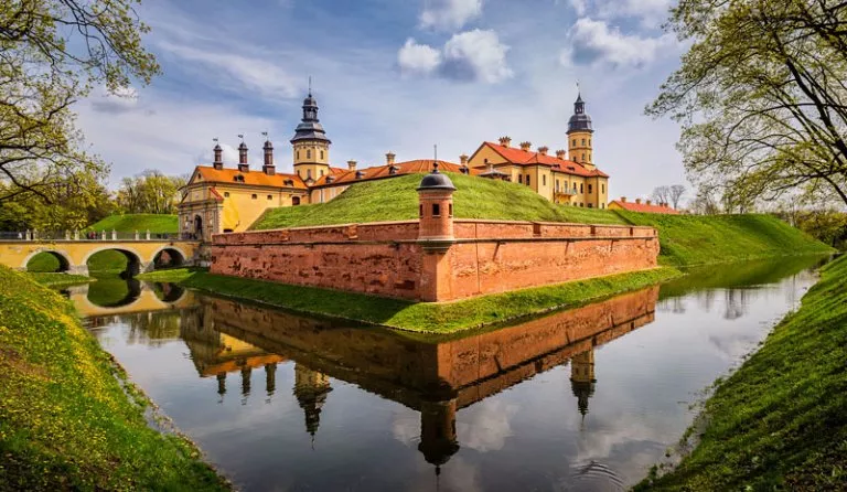 Главные достопримечательности Беларусь - Несвижский замок