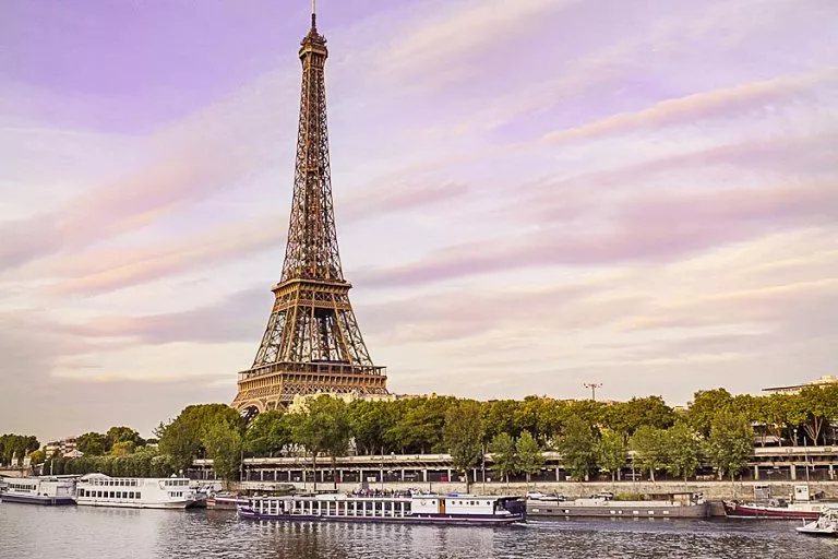 Главные достопримечательности Франции - Эйфелева башня