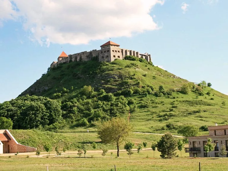 Главные достопримечательности Балатона - Шюмегская крепость