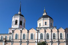 Купола Богоявленского собора в Томске