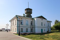 Вид на музей истории Томска с обратной стороны здания 
