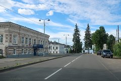 Перекресток улиц Карла Маркса и Ленина в городе Калязин