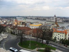 Вид на город и Дунай с Рыбацкого бастиона в Будапеште
