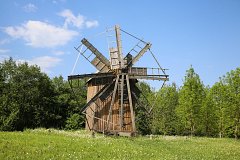 Ветряная мельница в музее архитектуры и быта в Минске