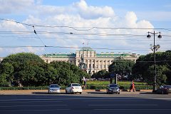 Исаакиевский сквер и Мариинский дворец в Санкт-Петербурге