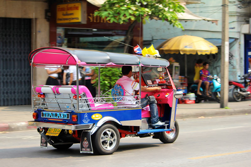 Тук-тук - транспорт в стране Таиланд
