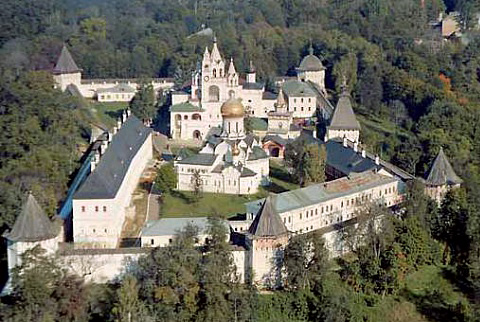 Главные достопримечательности Звенигорода - Саввино-Сторожевский монастырь