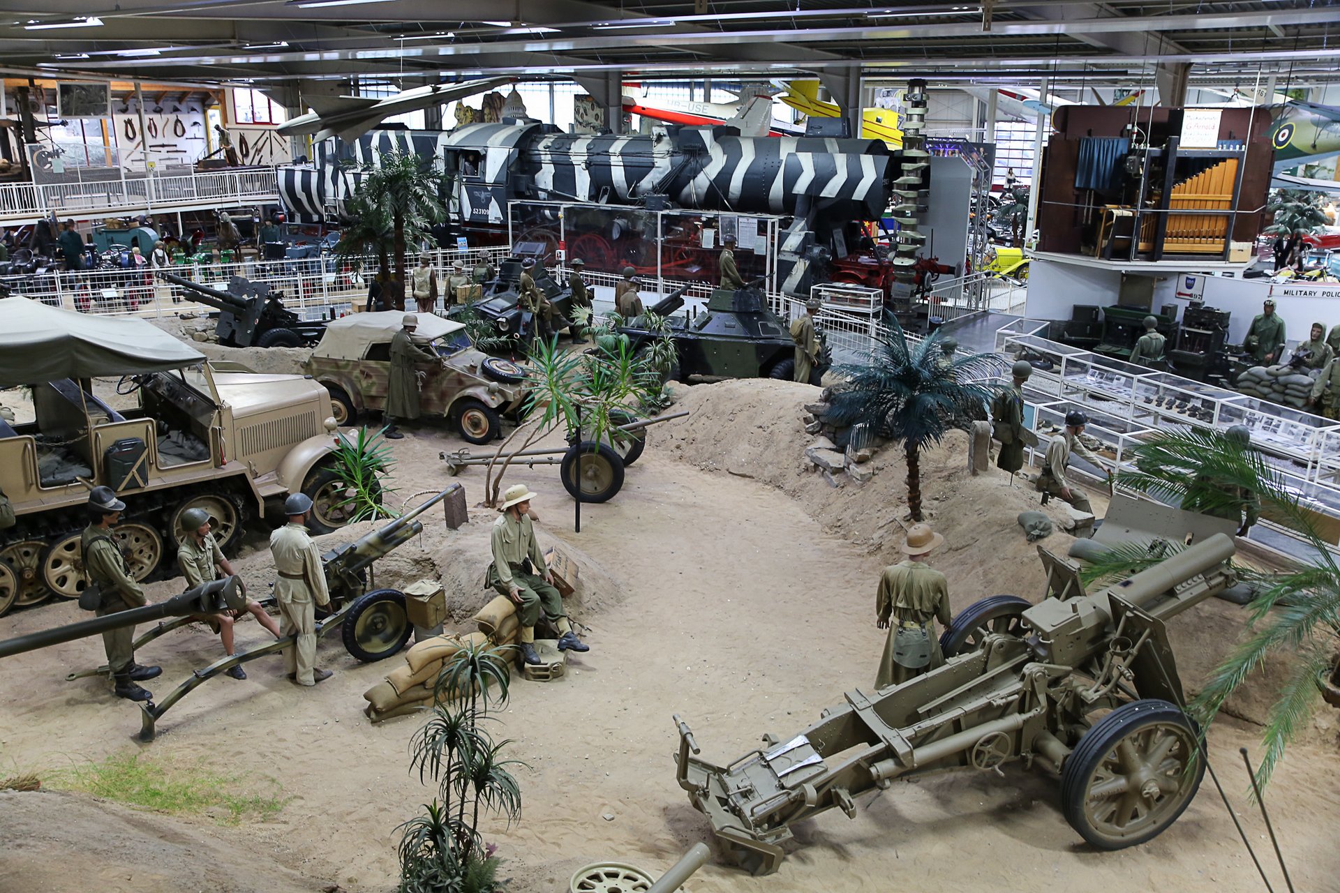 Артиллерийская батарея Африканского корпуса Вермахта - экспонат музея техники Зинсхайм