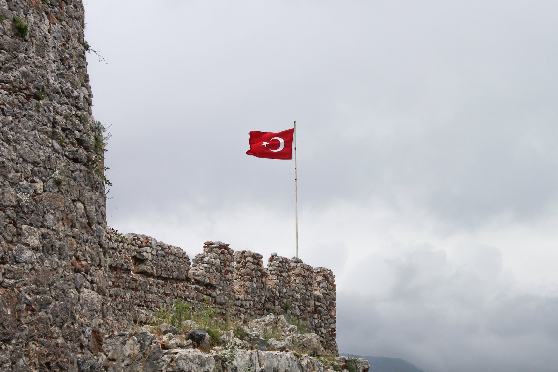 Турецкий флаг в крепости Ич-Кале
