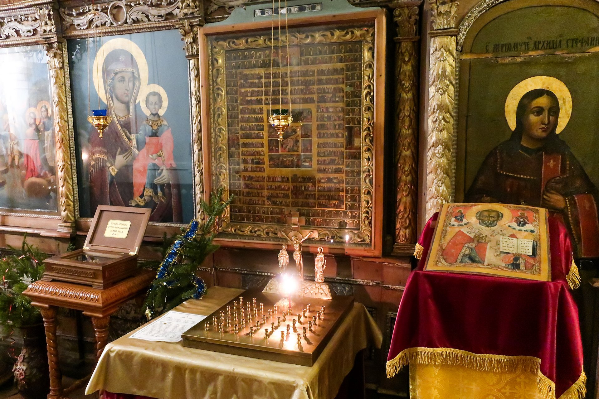 Икона богоматери надвратной церкви Ферапонтова монастыря