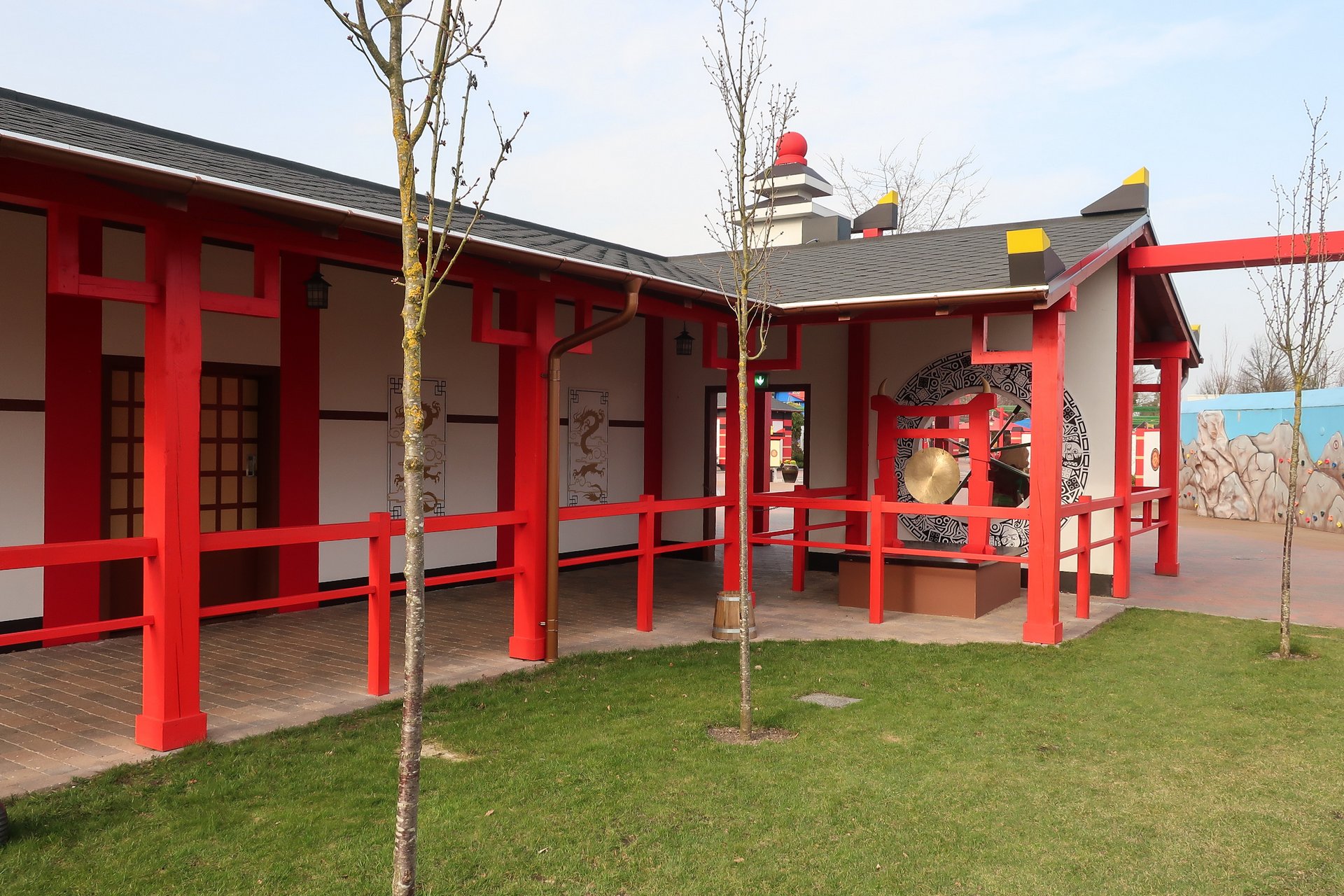 Японский домик в парке развлечений Леголенд в Дании