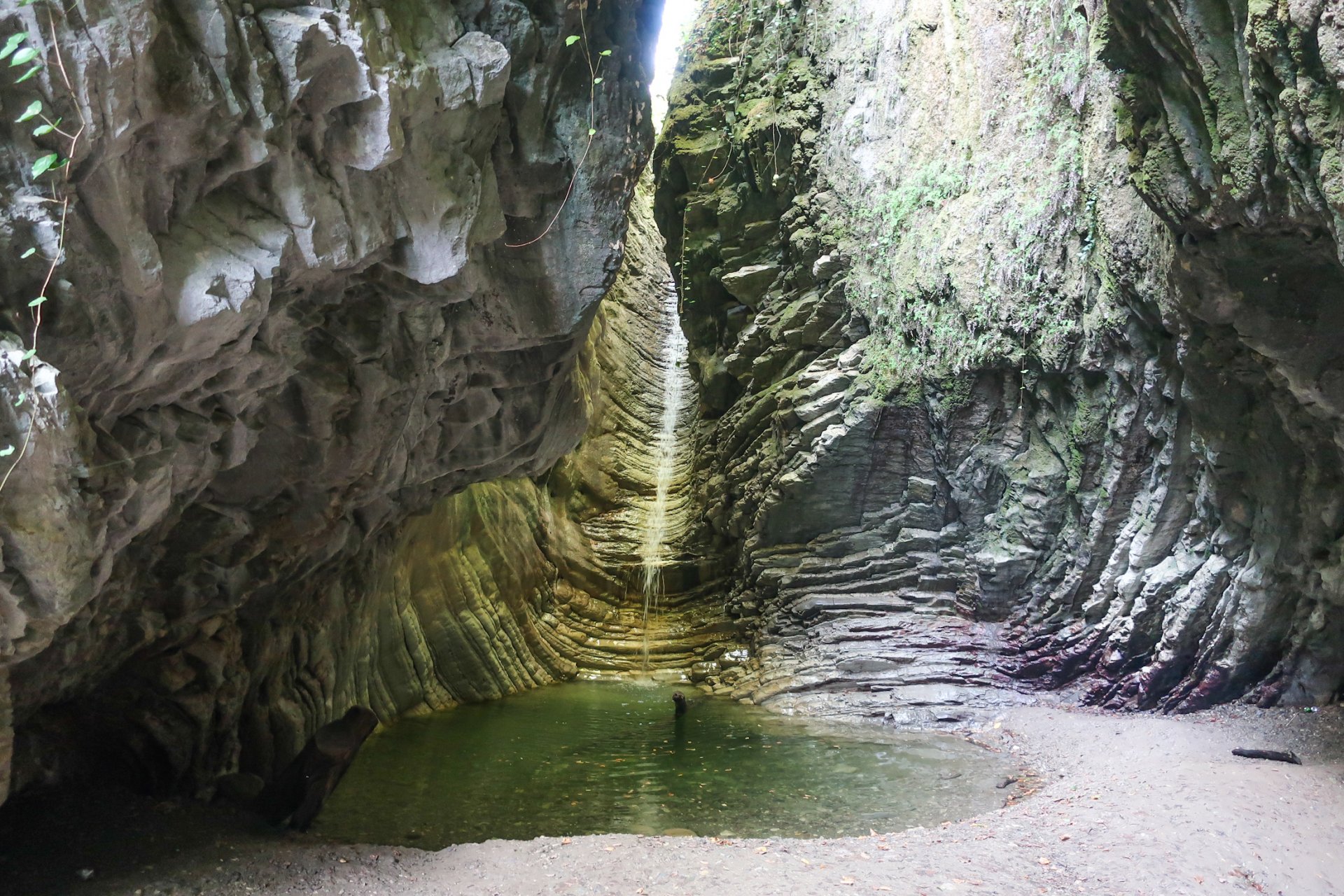 Водопад Свирский в Лазаревском