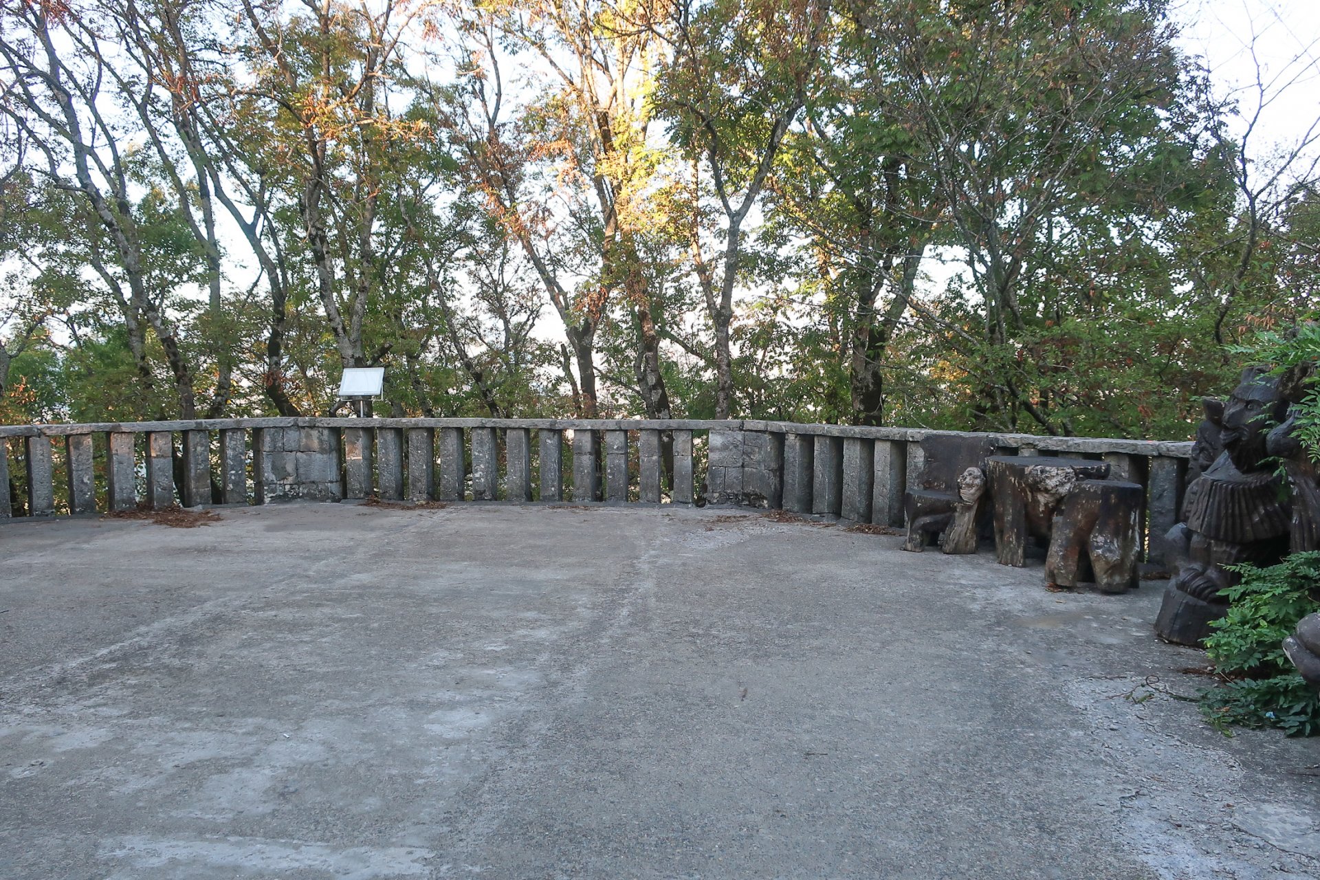 Промежуточная площадка на башне горы Ахун