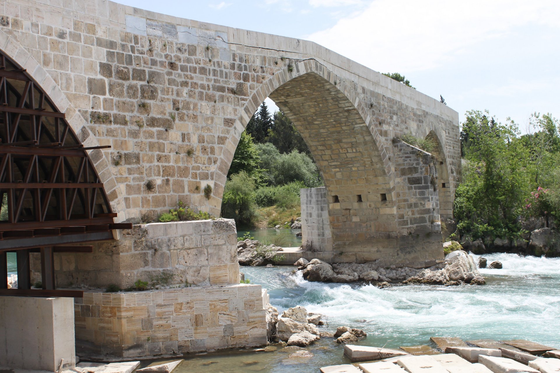 Мост Эвримедонт на юге Турции